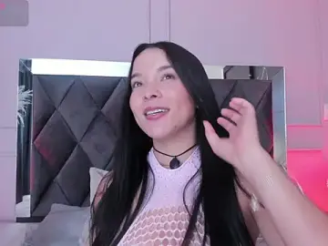 Evelyn__16 from stripchat