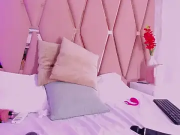 Stripchat Free Porn Cam of Emily_Black1