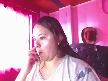 Stripchat Free Live Porn of NikkiRous_