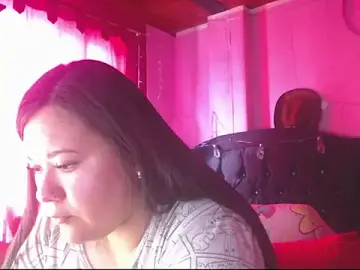 Stripchat Free Live Porn of NikkiRous_