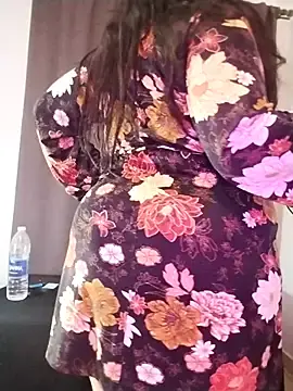Stripchat Watch Live Sex Cams of lmalikaahlamedubai