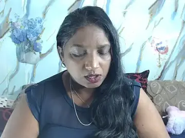 Stripchat Adult Webcams of Indian_tracy