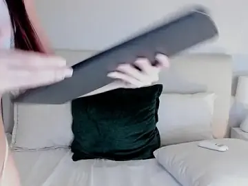 Stripchat Sex Cam of ARI_FLAME
