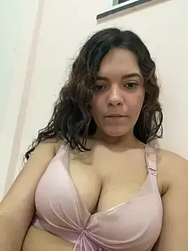 Stripchat Live Sex Cam of BranquinhaRj177