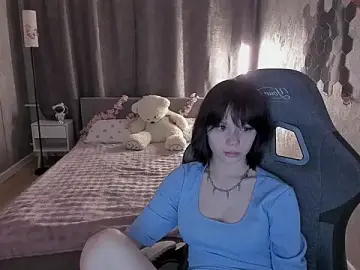 Loly_Cuttie from stripchat