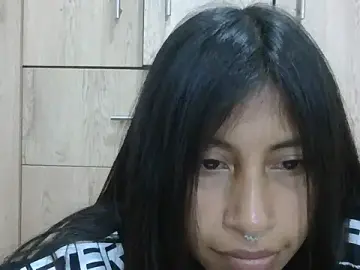 Stripchat Watch Live Sex Cams of Pocahontas_Honey