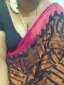 Stripchat Free Porn Cam of tamilrose143