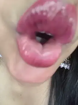 Stripchat Watch Live Sex Cams of Cute_merry01