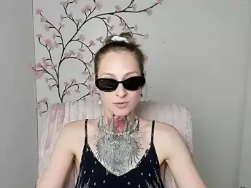 Stripchat Adult Webcams of Esmi_Winter
