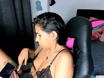 Stripchat Watch Live Sex Cams of Keys_Victory