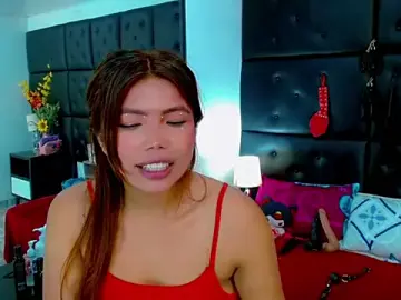 Stripchat Best Webcam of Cloelombard