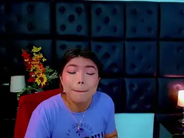 Stripchat Best live sex cam show of Cloelombard