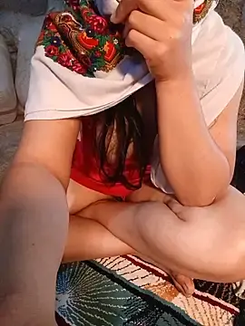 Stripchat Free Porn Cam of Melekyaraksever2545
