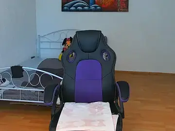 Stripchat Live Sex Cam of Sylly