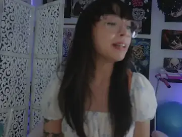 Stripchat Adult Webcam of makiyahbelle