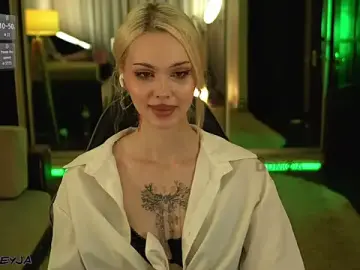 Stripchat Sex Chat of ManiFreyja