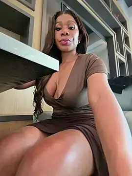 Stripchat Live Sex Cam of Belle___