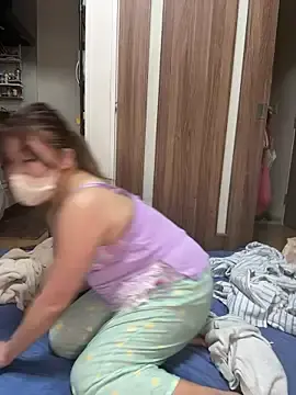 Mirika555 from stripchat