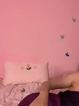 Stripchat Sex Cam of Rourou_00