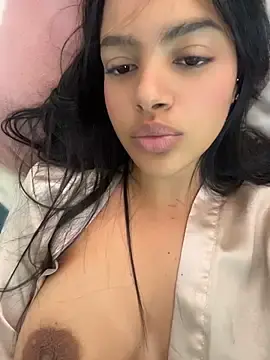 Stripchat Sex Cam of MeganHillss
