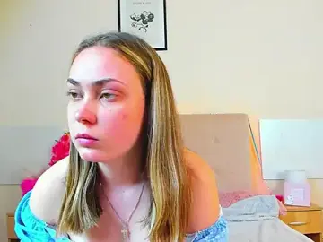Stripchat Live Sex Cam of MelanieCuty