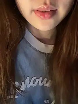 Stripchat Free Porn Cam of Uyennii02