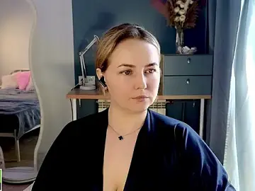 Stripchat Free Porn Cam of Mira_Mermayd