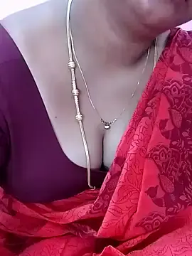 Stripchat Free Porn Cam of Tamil_Hot_Kulfi