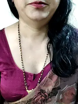 Stripchat Live Sex Cam of Yazhini-Cam