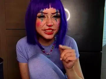 Stripchat Watch Live Sex Cams of YunaLeaf