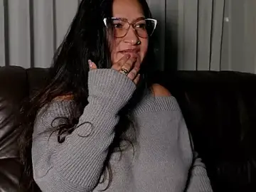 Stripchat Live Sex Cam of DeesseLuxure
