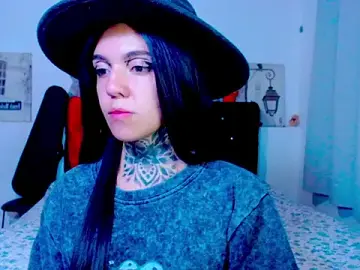 LannieGonzales from stripchat