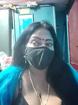maniisha from stripchat