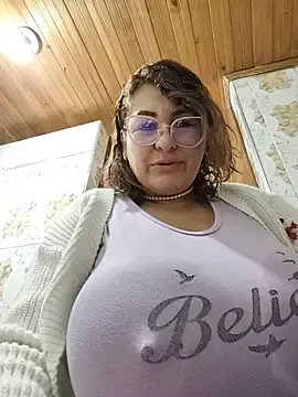 AlexxiaaMat from stripchat