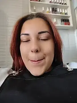 Stripchat Adult Webcam of RuivaGiMisteriosa