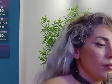 Stripchat Live Sex Cam of CelineMeyerr