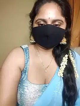 Stripchat Free Porn Cam of Sravvi499