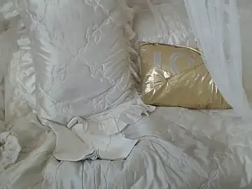 Stripchat Watch Live Sex Cams of Mia-Montal777
