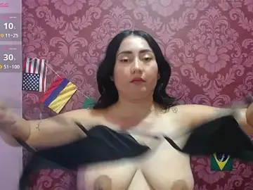Stripchat Live Sex Cam of juliana_diaz
