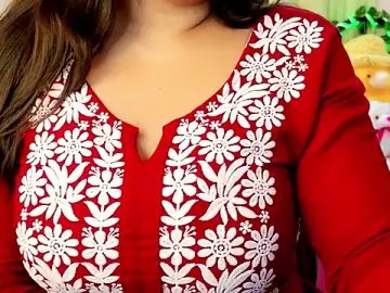 Stripchat Nude Webcam of thyAnvi