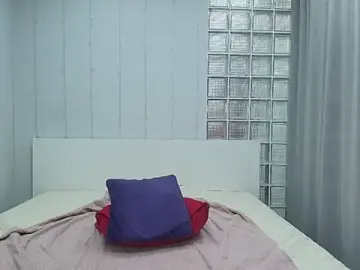 Stripchat Free Porn Cam of Brightly_Heizer