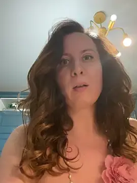 Stripchat Sex Cam of ALICAINWONDERLAND