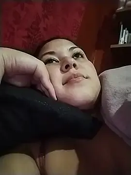 Stripchat Nude Webcam of Natasha_Polaroid