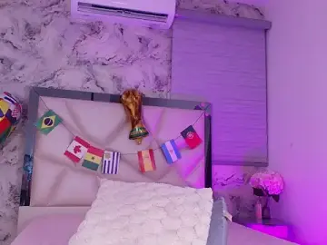 Stripchat Best live sex cam show of kendal_rossi