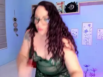 Nicky_lucy_m from stripchat