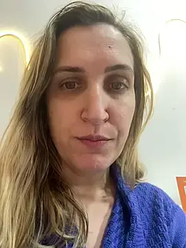 Stripchat Live Sex of Bia_sexynovaes
