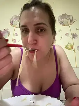 Stripchat Live Sex Cam of Bia_sexynovaes