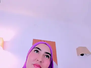 Stripchat Adult Webcams of Malika_Noor