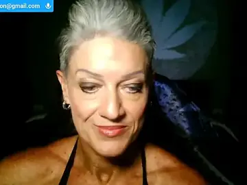 Stripchat Live Sex Cam of Devon2020