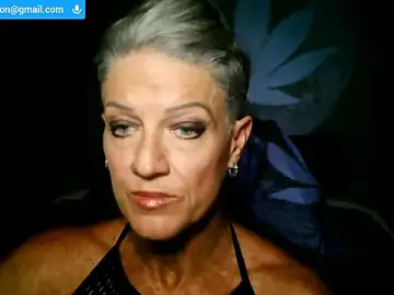 Stripchat Free Porn Cam of Devon2020